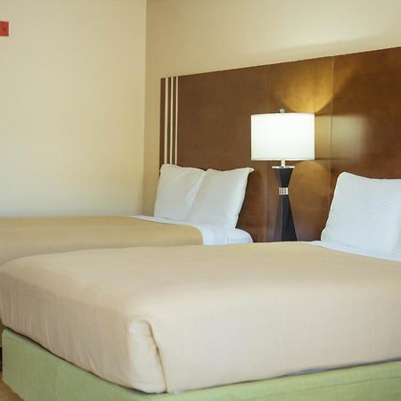Serena Inn Citrus Ridge ภายนอก รูปภาพ