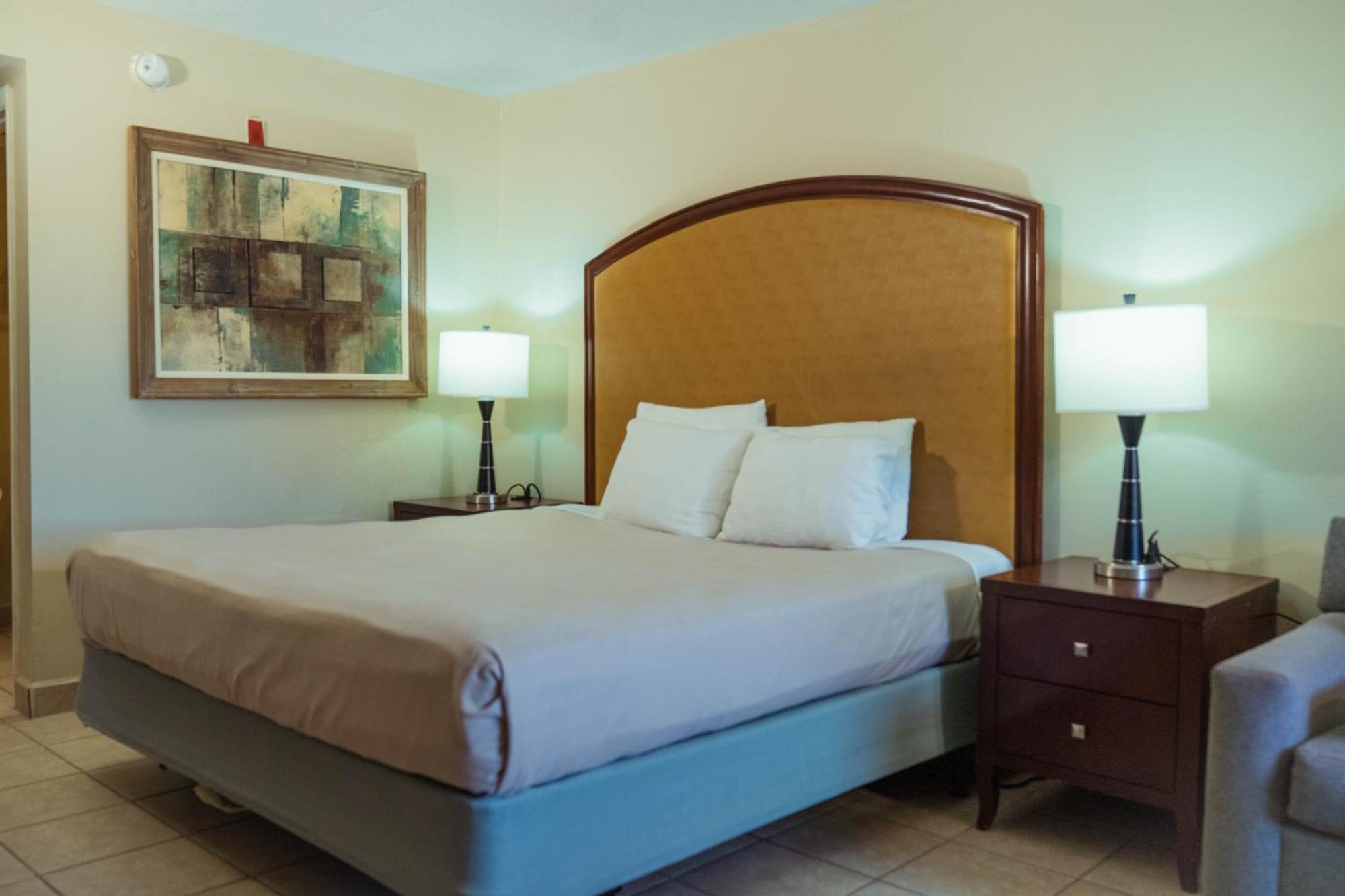 Serena Inn Citrus Ridge ภายนอก รูปภาพ